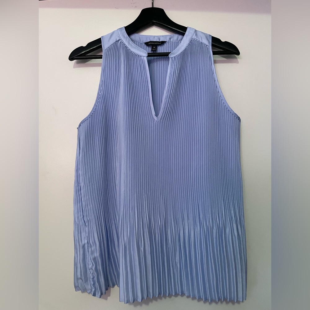 Banana Republic sleeves tops